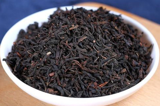 冬天一般喝什么茶比较好，红茶可暖胃/普洱茶可促消化